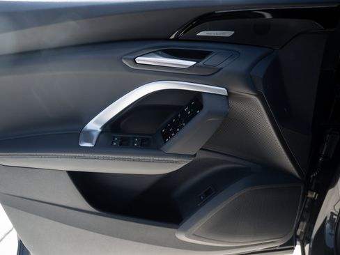 New 2025 Audi Q5 Premium Plus image 17