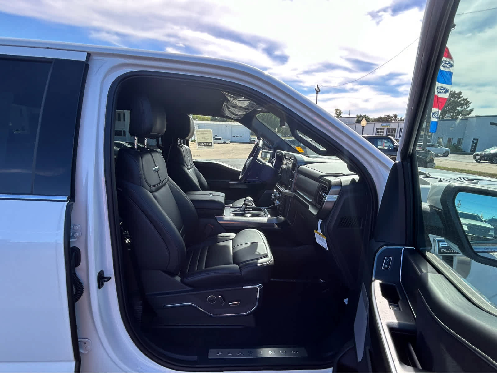 New 2026 Ford F150 Platinum w/ Equipment Group 701A Standard AWD/4WD image 15