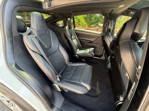 Used 2016 Tesla Model X 90D image 14