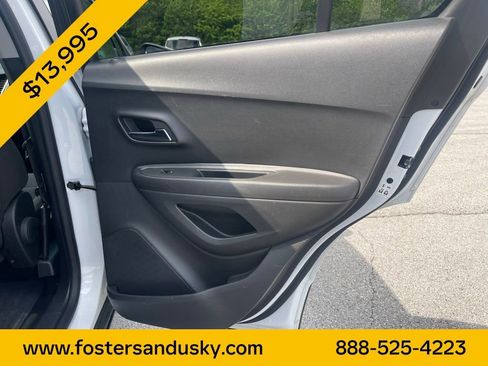 Used 2020 Chevrolet Trax LS w/ Tint and Cruise Package FWD image 18