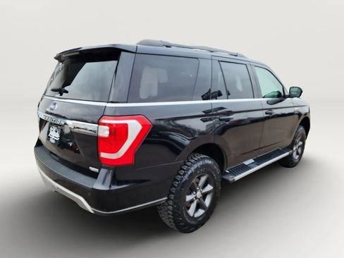 Used 2020 Ford Expedition XLT w/ Equipment Group 202A AWD/4WD image 8