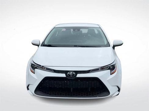 Used 2020 Toyota Corolla LE image 4