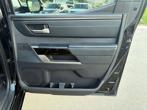 Used 2022 Toyota Tundra Limited AWD/4WD image 14