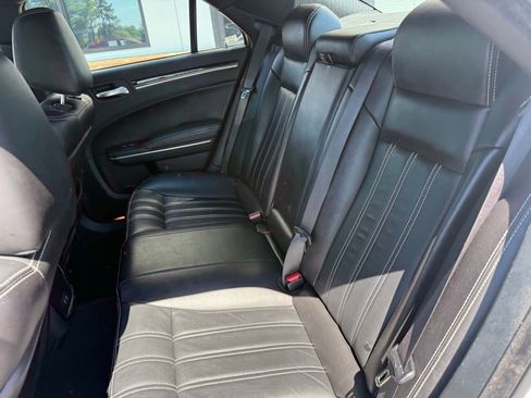 Used 2023 Chrysler 300 S RWD image 4