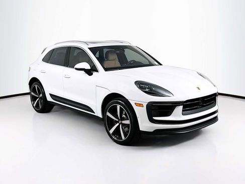 New 2026 Porsche Macan S image 7