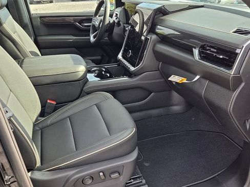 New 2026 GMC Yukon Elevation RWD image 21