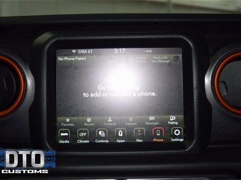 Used 2023 Jeep Gladiator Mojave w/ Trailer Tow Package image 29