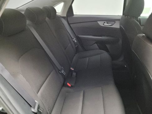 Used 2021 Kia Forte LXS FWD image 19