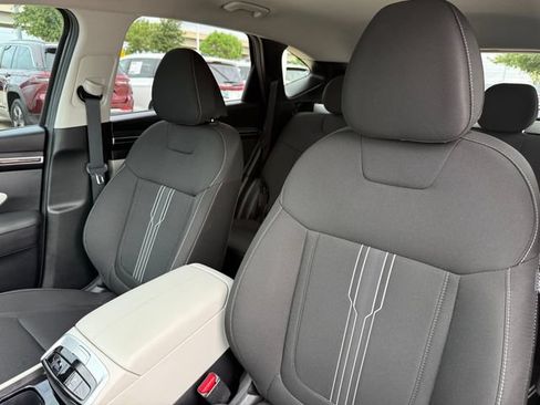Used 2023 Hyundai Tucson SEL w/ Cargo Package AWD/4WD image 12
