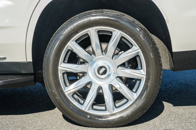 Used 2023 Cadillac Escalade Premium Luxury Platinum AWD/4WD image 20