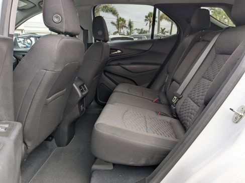 Used 2021 Chevrolet Equinox LT FWD image 15