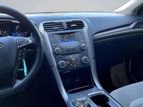 Used 2017 Ford Fusion S FWD image 6