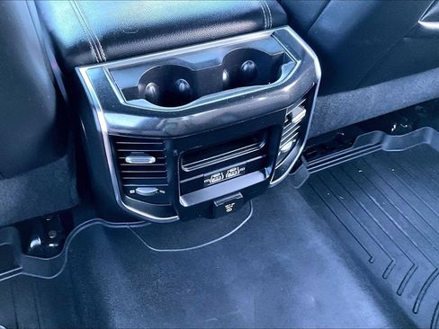 Used 2021 RAM 2500 Laramie w/ Night Edition AWD/4WD image 24