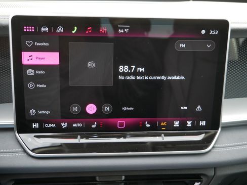 New 2026 Volkswagen Tiguan SE AWD/4WD image 8