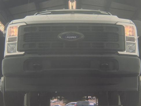 Used 2023 Ford F350 XL image 2