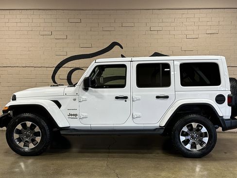 Used 2021 Jeep Wrangler Unlimited Sahara w/ Uconnect 4C Nav & Sound Group image 8