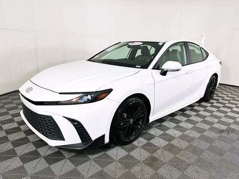 Certified 2025 Toyota Camry SE w/ Multimedia Upgrade Package image 7