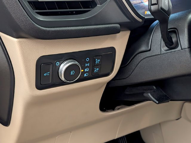 Certified 2022 Ford Escape SEL w/ Technology Package AWD/4WD image 10