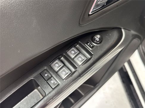 Used 2022 Chevrolet Colorado ZR2 AWD/4WD image 17