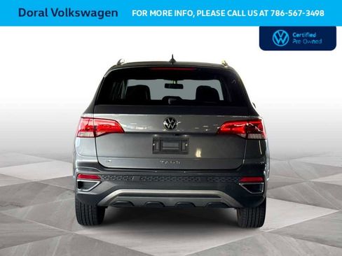 Certified 2022 Volkswagen Taos SE FWD image 7