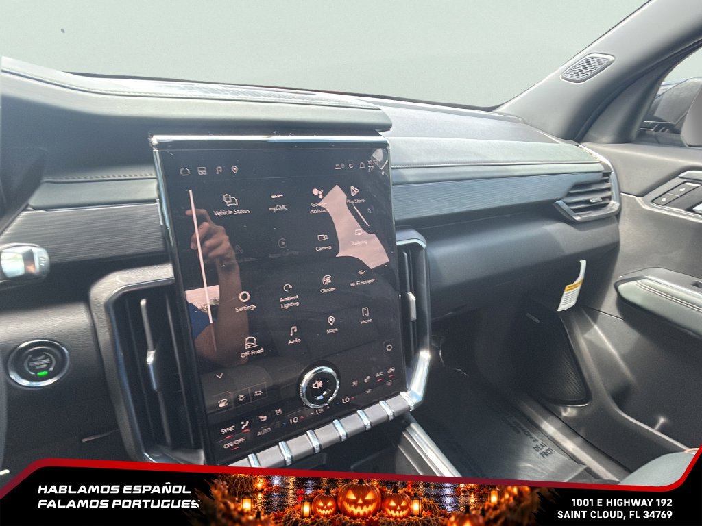 New 2026 GMC Acadia AT4 w/ Luxury Package AWD/4WD image 20