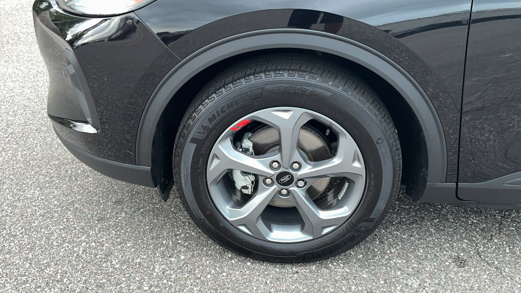 Certified 2025 Ford Escape ST-Line FWD image 16