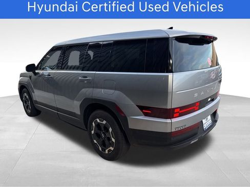 Used 2025 Hyundai Santa Fe SE image 4