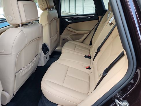 New 2026 Porsche Macan image 26