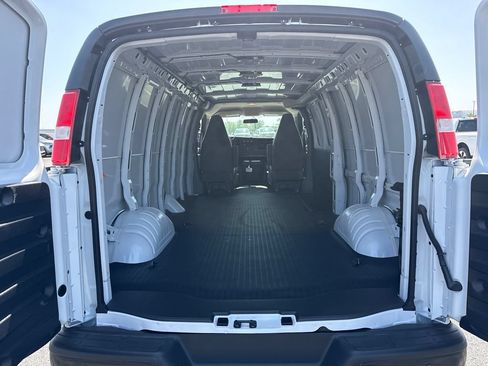 New 2026 GMC Savana 2500 Extended w/ Driver Convenience Package RWD image 22