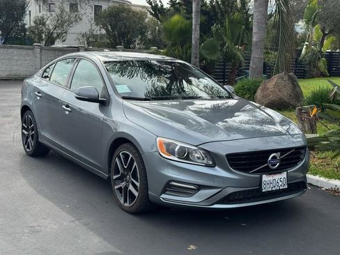 Used 2018 Volvo S60 T5 Dynamic w/ Vision Package FWD image 4