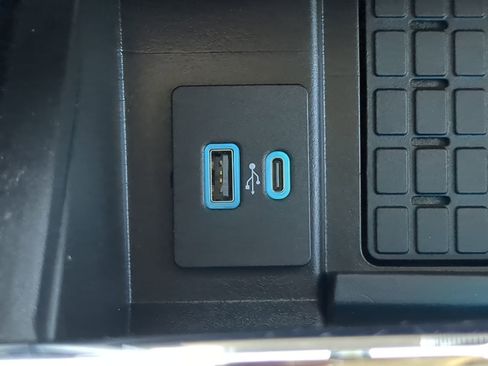 Certified 2023 Ford Expedition Limited image 21