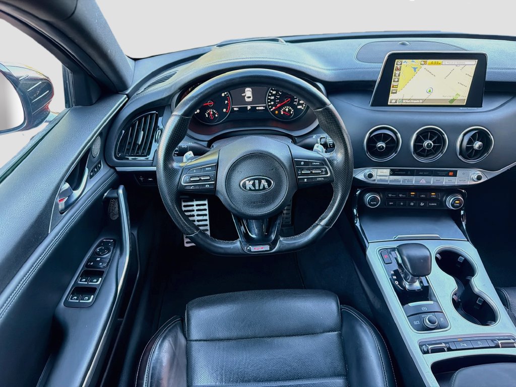 Used 2018 Kia Stinger GT2 RWD image 23