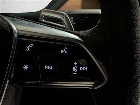 Certified 2023 Audi e-tron GT Premium Plus image 13