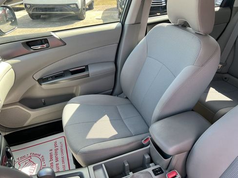 Used 2012 Subaru Forester 2.5X Premium image 12