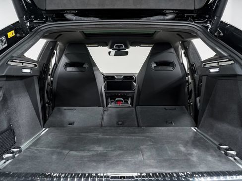 Used 2025 Lamborghini Urus SE AWD/4WD image 64