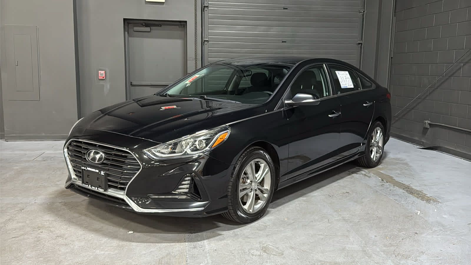 Used 2018 Hyundai Sonata SEL w/ Cargo Package FWD image 3