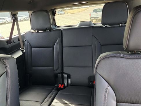 New 2026 Chevrolet Suburban High Country w/ Sun And Tow Package AWD/4WD image 24