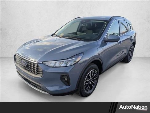 New 2026 Ford Escape SE image 1