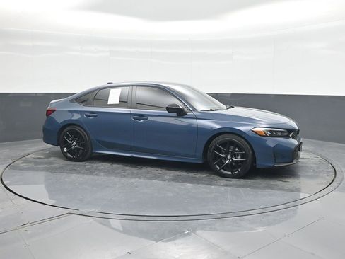 Used 2025 Honda Civic Sport image 4