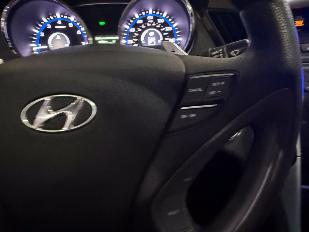 Used 2013 Hyundai Sonata Limited FWD image 17