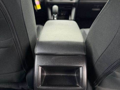 Used 2017 Subaru Outback 2.5i AWD/4WD image 27