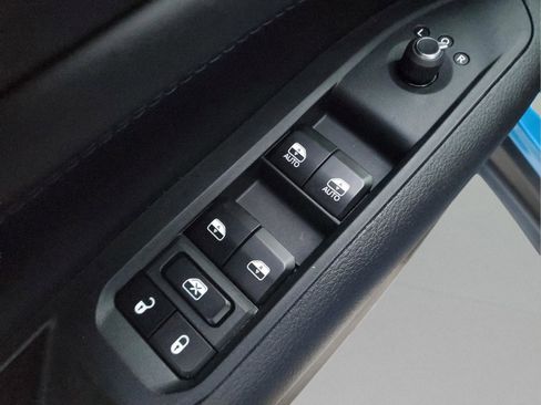 Used 2026 Jeep Compass Latitude image 18