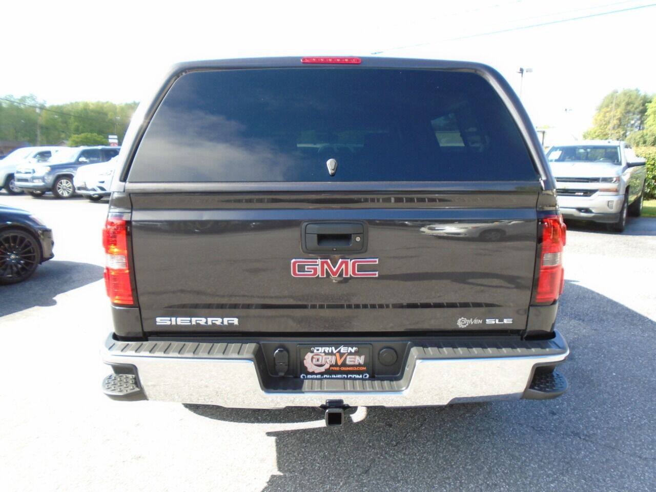 Used 2015 GMC Sierra 1500 SLE w/ SLE Value Package AWD/4WD image 6