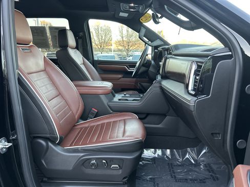 Used 2025 GMC Sierra 2500 Denali Ultimate w/ Max Trailering Package image 27