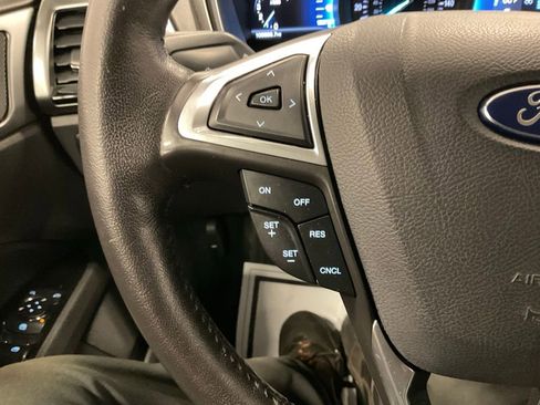 Used 2016 Ford Fusion SE image 20