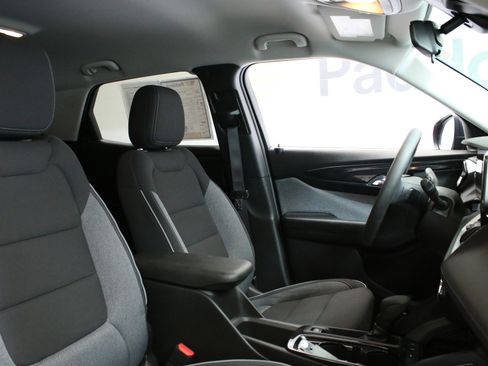 Used 2024 Chevrolet TrailBlazer LS w/ LS Convenience Package FWD image 30
