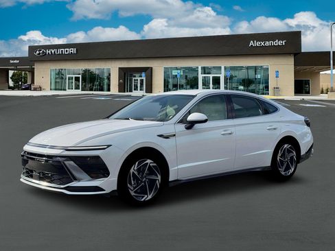 New 2026 Hyundai Sonata SEL FWD image 2