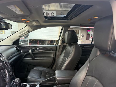 Used 2015 Buick Enclave Leather image 19