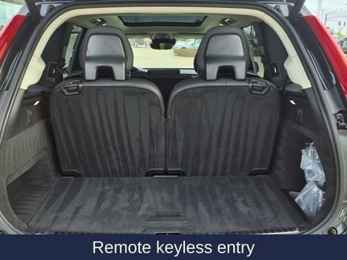 Used 2022 Volvo XC90 T6 Inscription image 12
