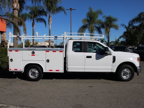 Used 2022 Ford F350 XL w/ Power Equipment Group RWD image 12